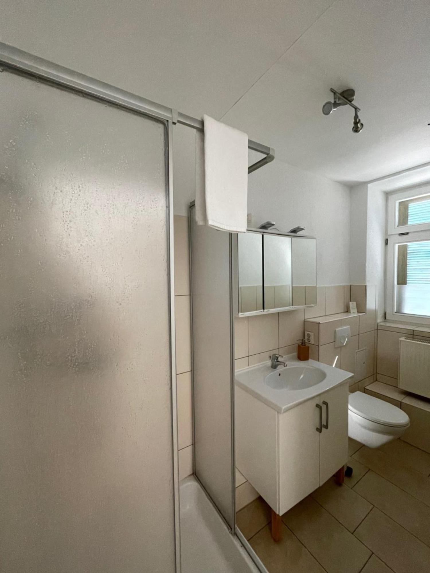 Hotel Bahnhof Balingen Oda fotoğraf